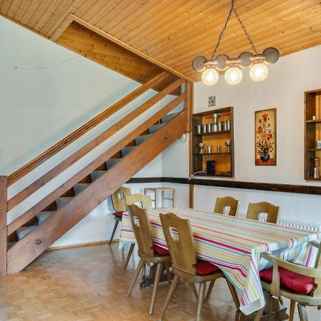 Spacious Chalet In Maishofen Near Forest Eksteriør billede
