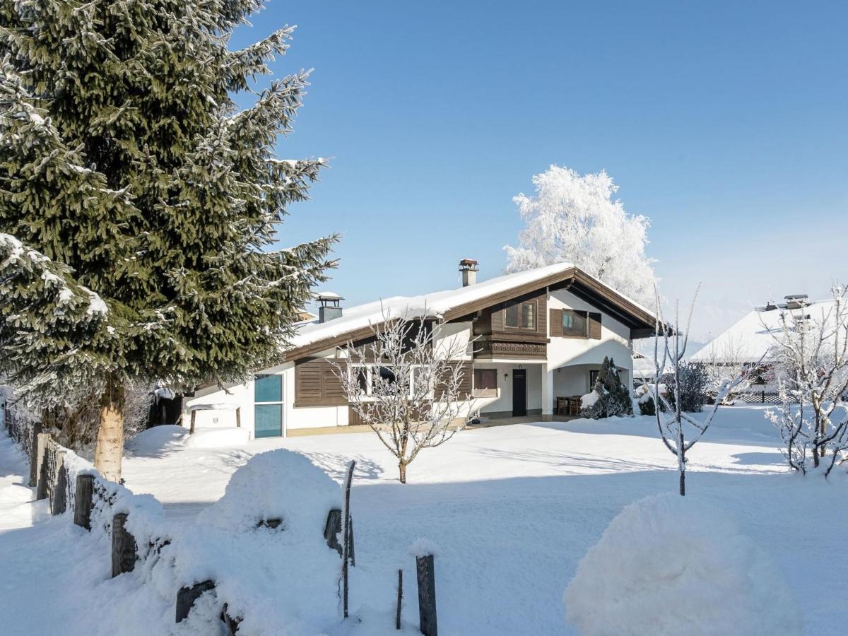 Spacious Chalet In Maishofen Near Forest Eksteriør billede