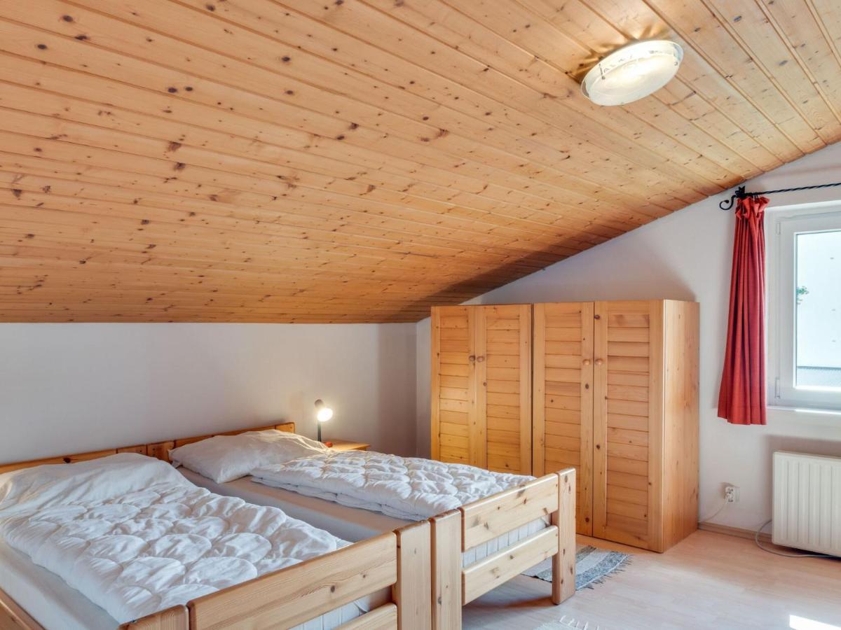 Spacious Chalet In Maishofen Near Forest Eksteriør billede
